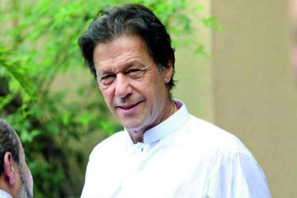 Small men in big offices lack vision, says Imran after India calls off talks