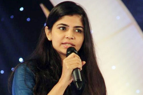 Chinmayi Sripada donates to Kerala Relief Fund