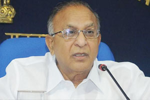 Jaipal Reddy Offered CM Seat To KCR!